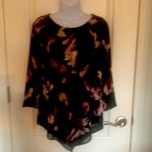 Alfani asymmetrical 3/4 sleeve tunic. Black plum multi print.